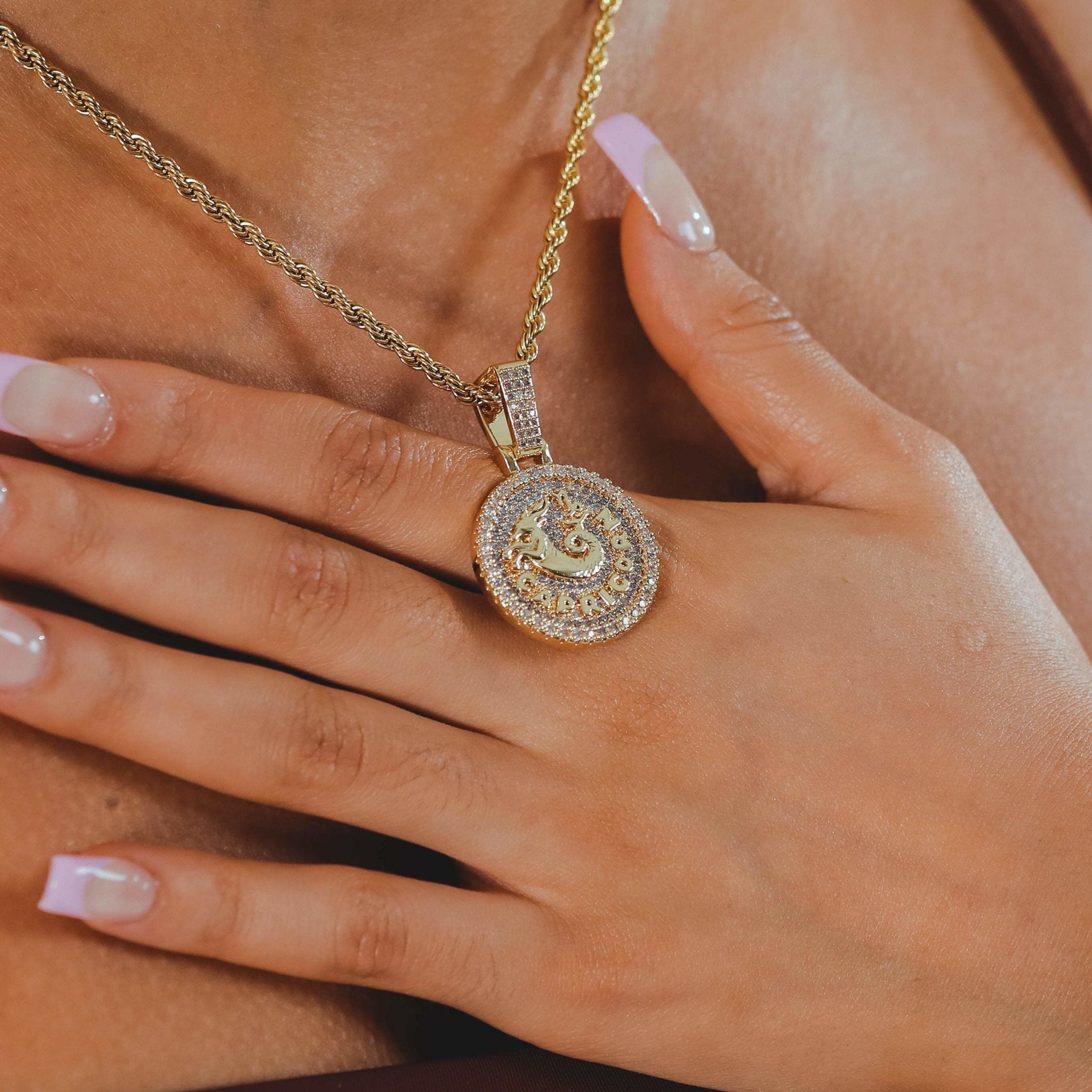 Capricorn Zodiac Pendant - Gold - Cernucci